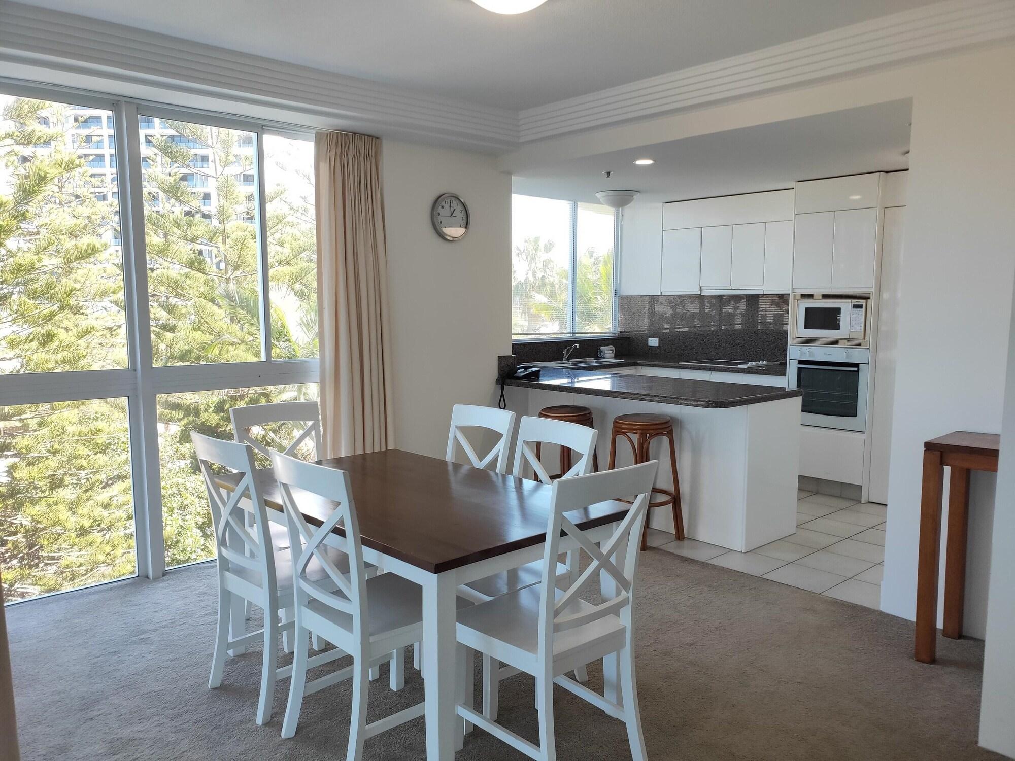 Carmel By The Sea Aparthotel Gold Coast Exterior foto